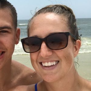 Meet your Posher, Shelly